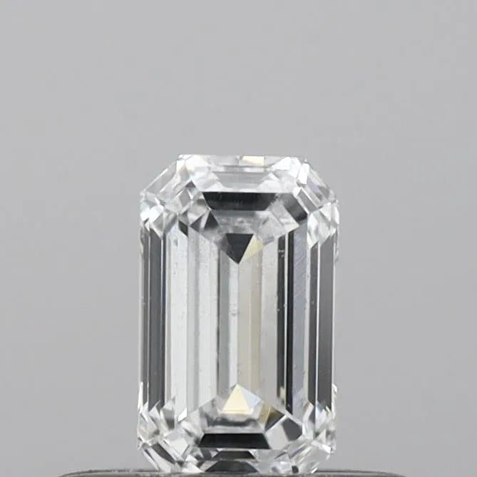 0.31ct Emerald Lab Grown Diamond (Colour E, Clarity VS2, IGI Certified)