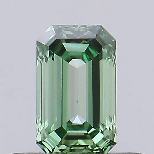 0.31ct Emerald Lab Grown Diamond (Colour Fancy Vivid Green, Clarity VVS2, IGI Certified)