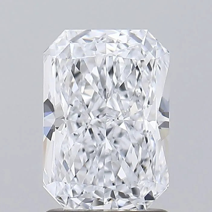 1.56ct Radiant Lab Grown Diamond (Colour E, Clarity VVS2, IGI Certified)