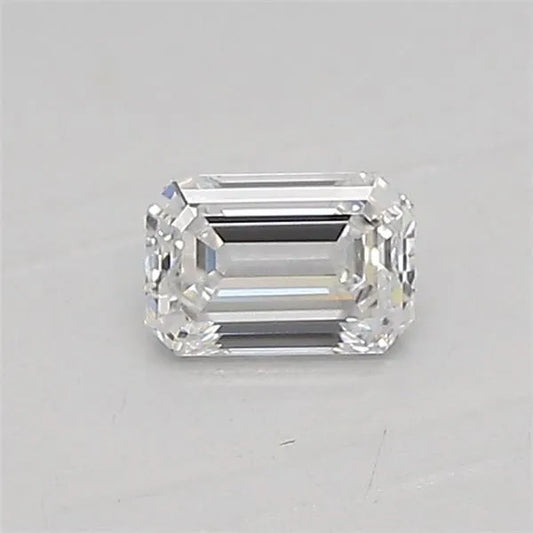 Diamante smeraldo da 0,30 ct coltivato in laboratorio (colore D, purezza VS2, certificato IGI)