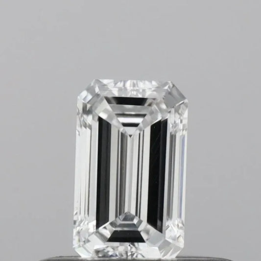 Diamante smeraldo da 0,31 ct coltivato in laboratorio (colore D, purezza VS1, certificato IGI)